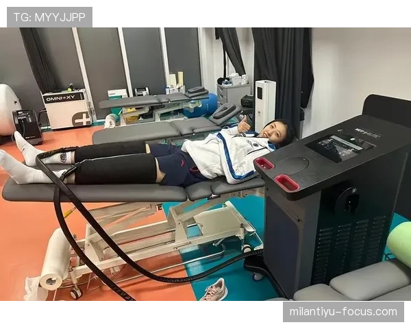 丁霞家里居然摆了几台顶级按摩椅,这生活跟赛场形象怎么差这么多? 丁霞家里居然摆了几台顶级按摩椅,这生活跟赛场形象怎么差这么多?